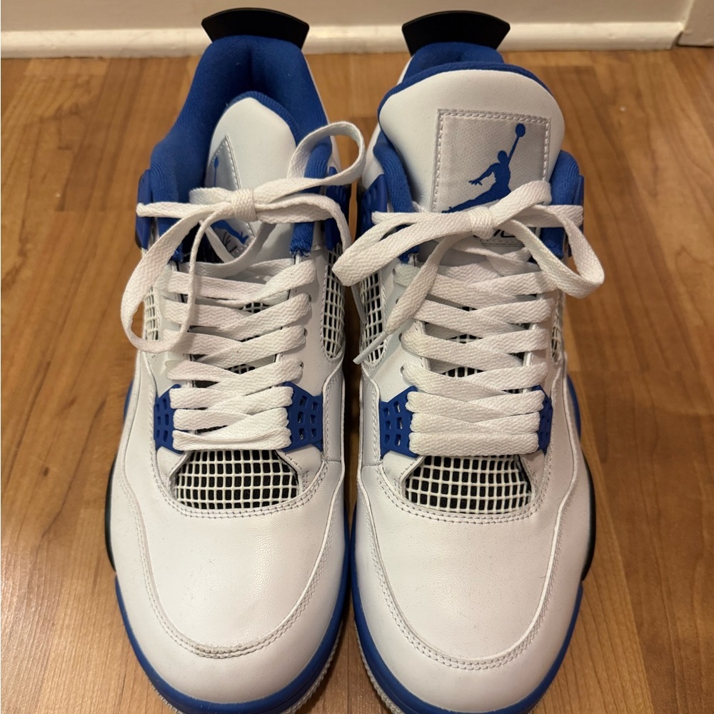 Jordan Retro 4 Motorsports